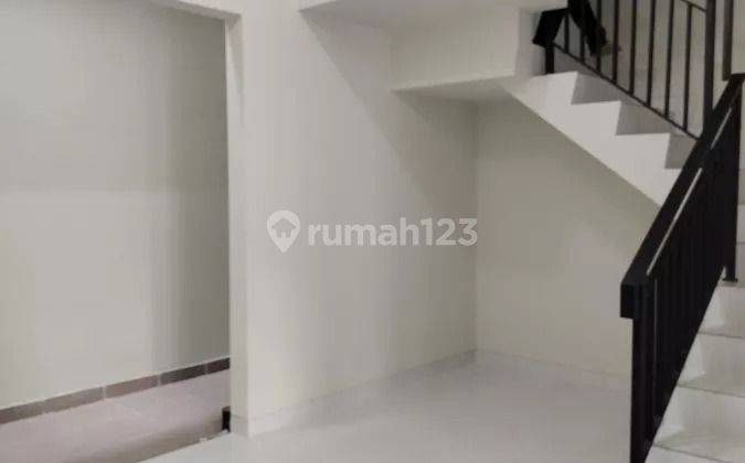 Dijual Rumah Baru Tanjung Duren, Jakarta Barat 2