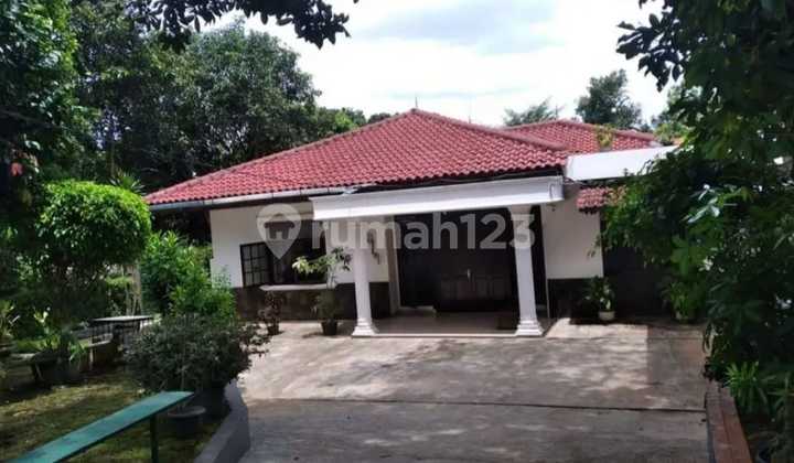 Jual Rumah Besar Hitung Tanah Jl. Joe Raya, Jagakarsa, Jakarta Selatan