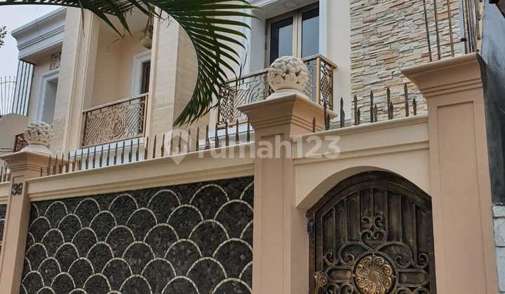 FOR SALE - House on South Tanjung Duren Raya, West Jakarta