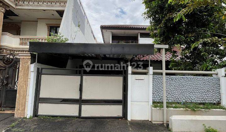FOR SALE – Rumah 2 Lantai di Intercon, Kebon Jeruk, Jakarta Barat 1