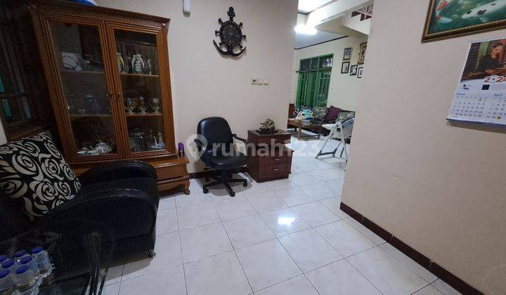 Jual Rumah 2 Lantai Kebon Jeruk, Jakarta Barat 2