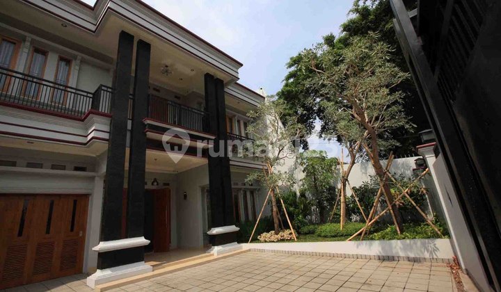 Jual Rumah Mewah Strategis Kelapa Dua, Kebon Jeruk, Jakarta Barat