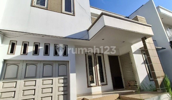 FOR SALE – Rumah 2 Lantai Green Ville – Jakarta Barat