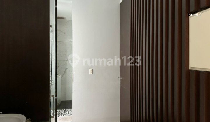 For Sale 4-Story House in Taman Permata Buana, Kembangan - West Jakarta 2