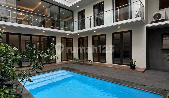 Dijual Newly Renovated Tropical House di Mega Kuningan, Jakarta Selatan Dijual Newly Renovated Tropical House di Mega Kuningan, Jakarta Selatan
