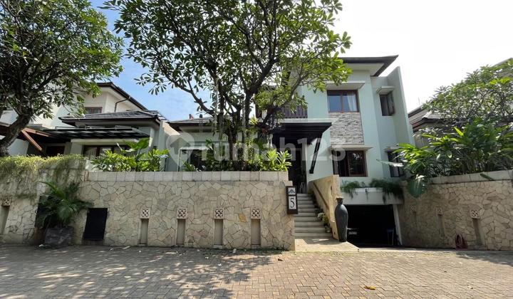 FOR SALE – Rumah Bergaya Resort di Kemang, Bangka – Jakarta Selatan FOR SALE – Rumah Bergaya Resort di Kemang, Bangka – Jakarta Selatan