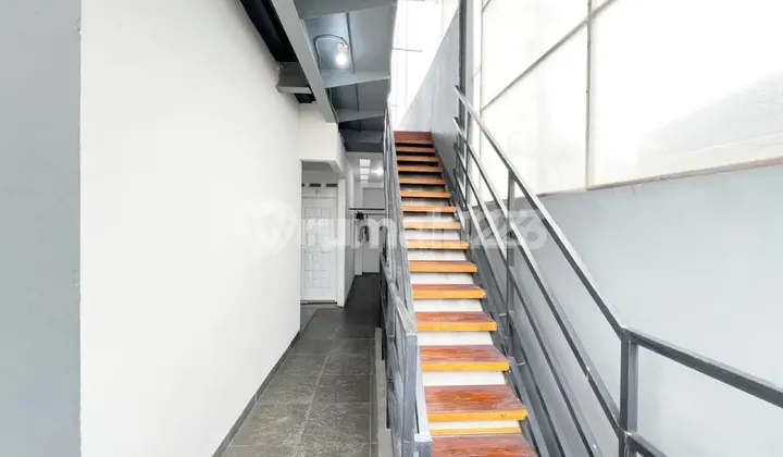 FOR SALE - Exclusive 33-Room Boarding House in Tomang, West Jakarta 2