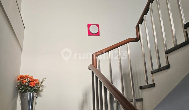 For Sale - Rumah 2 Lantai Renov Total di Komplek Sunrise Garden, Jakarta Barat 2