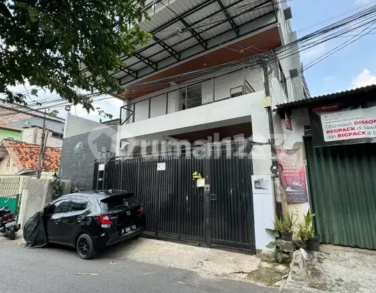 FOR SALE - Rumah Kost Eksklusif 33 Kamar di Tomang, Jakarta Barat
