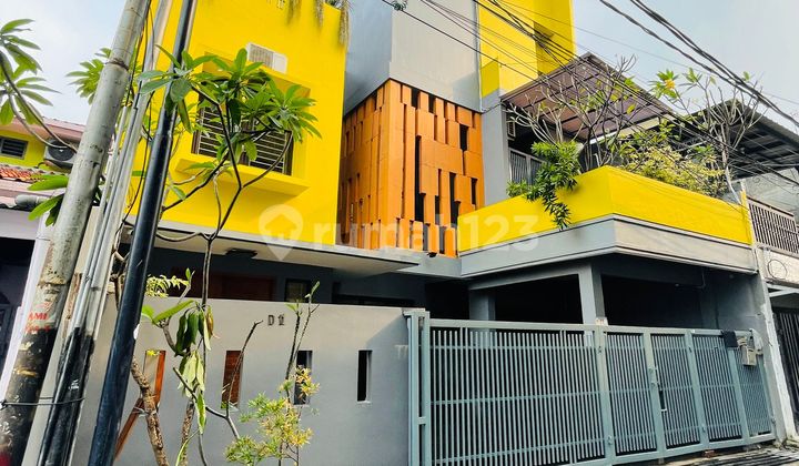 For Sale Rumah Cantik Siap Huni Asem Baris, Tebet, Jakarta Selatan