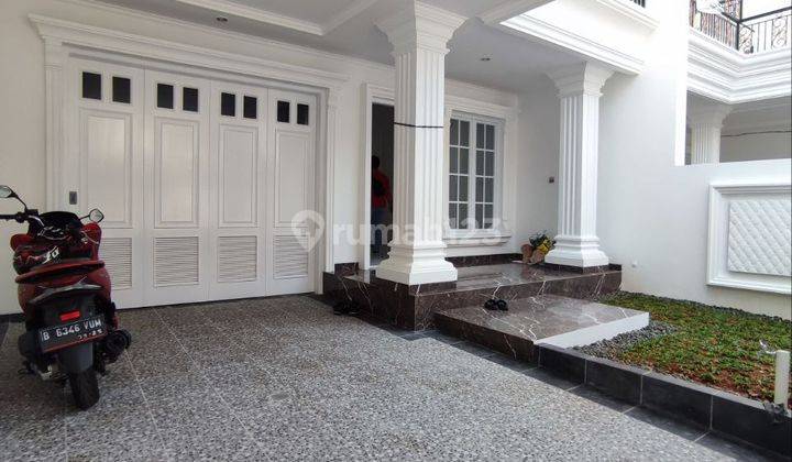 Rumah Mewah 2 Lantai Konsep Classic Lokasi dkt Akses Tol Meruya 2