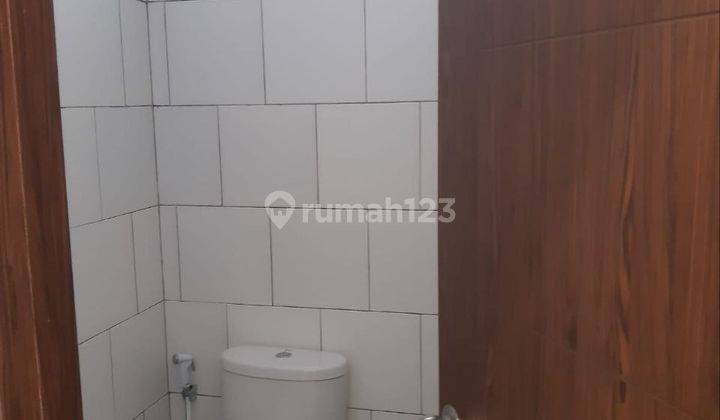 Rumah 2,5 Lantai dg Rooftop Lokasi Pondok Ranji Bintaro Free Biaya2 7