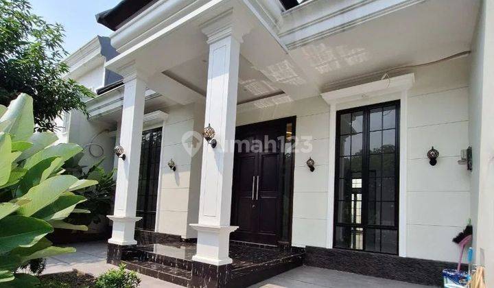 Rumah Mewah Konsep Classic Siap Huni di Kencana Loka BSD 2