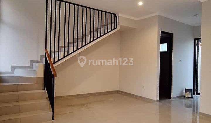 Rumah 2 Lantai Siap Huni 3