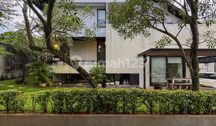 Luxury House Ready to Live In Garden View Strategic Location Near Pondok Indah 2