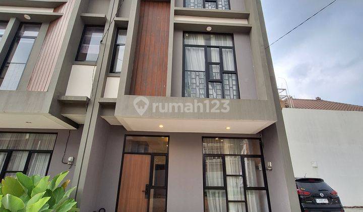 Rumah 3 Lt Modern Dipamulang 2