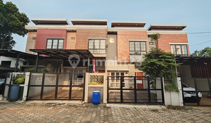 Rumah 2 Lt Siap Huni Tanah Bangunan Lega Vibes Villa Dkt Jaksel