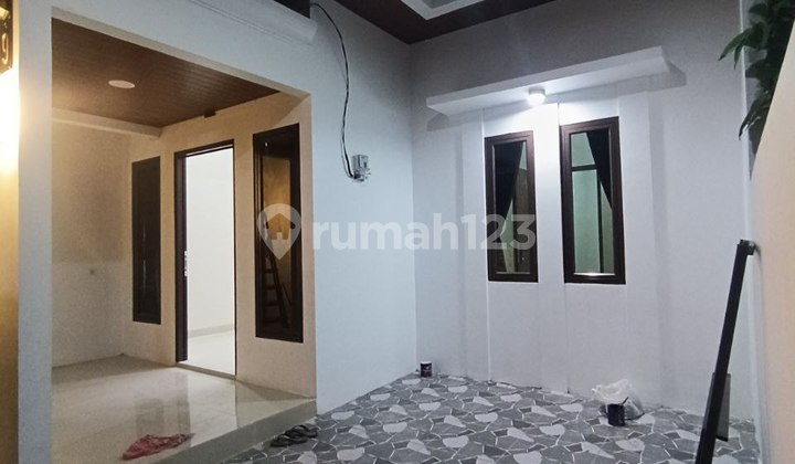 Rumah Cantik Cyling Tinggi Dekat Kampus Stan Bintaro Hrg Ekonomis 2
