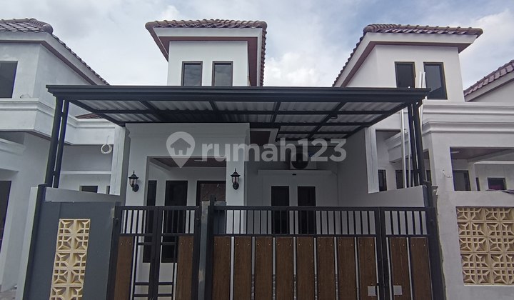 Rumah Cantik Cyling Tinggi Dekat Kampus Stan Bintaro Hrg Ekonomis