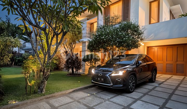 Luxury House Ready to Occupancy, Spacious Land at NJOP Price in Kemang, South Jakarta 2