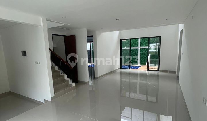 Ready-to-Occupy House in Bintaro Jaya Sector 9 with Private Pool 2