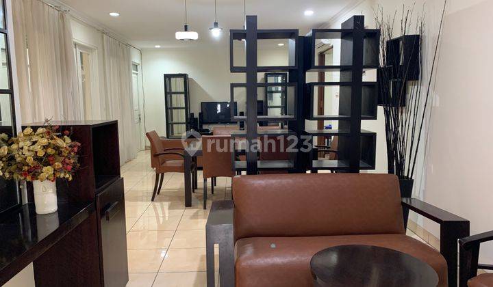 Rumah 2 Lantai Siap Huni, Sudah Termasuk Furnished Dan Fasilitas Rumah Yang Memadai  1