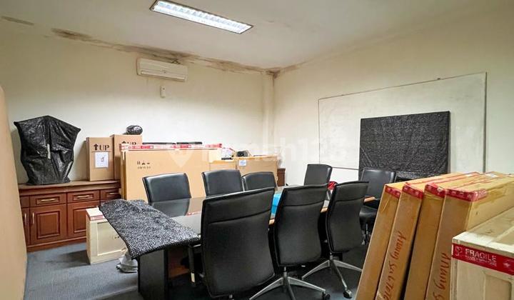 HARGA MURAH GEDUNG DI AREA SENOPATI LT 386m2 3LANTAI SIAP PAKAI Rp 25M