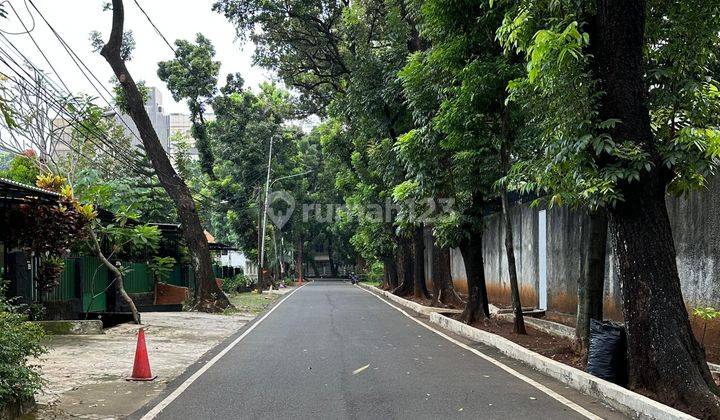 DIJUAL CEPAT TANAH DI AREA HANG TUAH KEBAYORAN BARU. LT 1633m2 LOKASI BAGUS. JALAN TENANG DAN LEBAR 2