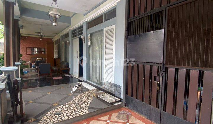 Dijual Murah Di Kebayoran Baru Dekat Blok M. Bagus Untuk Usaha / Kantor / Klinik. Luas 359m2 Hanya Rp 17.75m 2