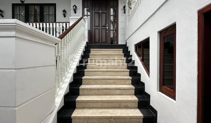 Dijual Rumah Lux Baru Renov Di Area Senopati Scbd - Kebayoran Baru. Luas 400m Fully Furnished Rp 28 M 2