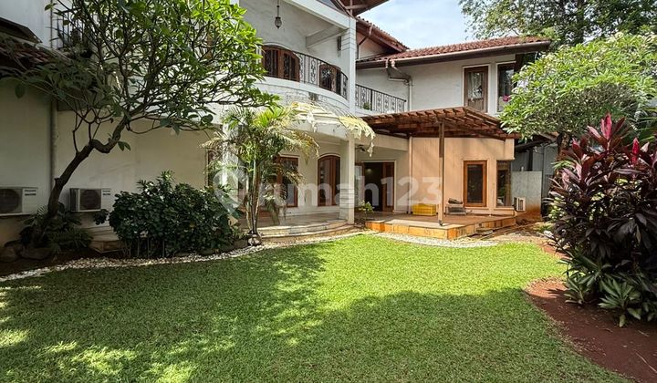 Dijual Cepat Mendekati NJOP Rumah di Pondok Indah (Dalam Portal) Luas 1235M2.hanya Rp.36.4jt/M 2