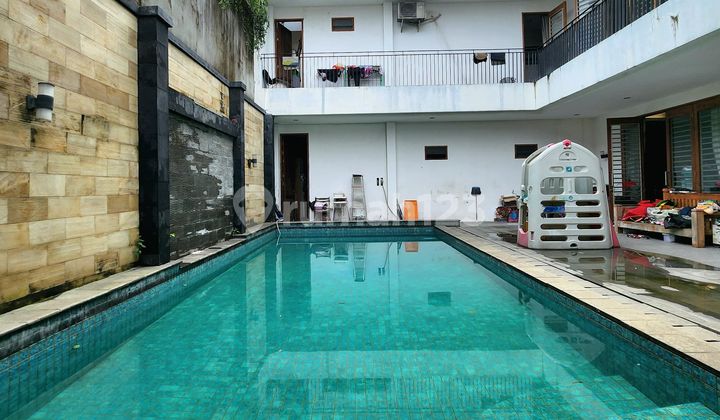 Dijual Rumah di Menteng. Prime Loc Jalan Lebar. 1005M Rp 70Jt/M