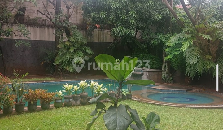 Dijual Rumah Lokasi Terbaik di Jakarta di Area Jl. Sriwijaya - Kelurahan Selong Luas 1358M2 Harga Rp 185 M 2