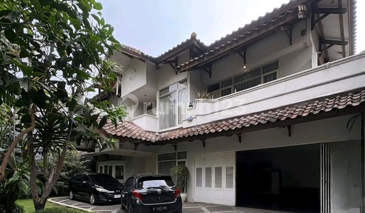 For Sale Quickly, Ready-to-Occupy House in the Area Near Jl. Sriwijaya, Selong Village. Area 626m Rp 65 .com