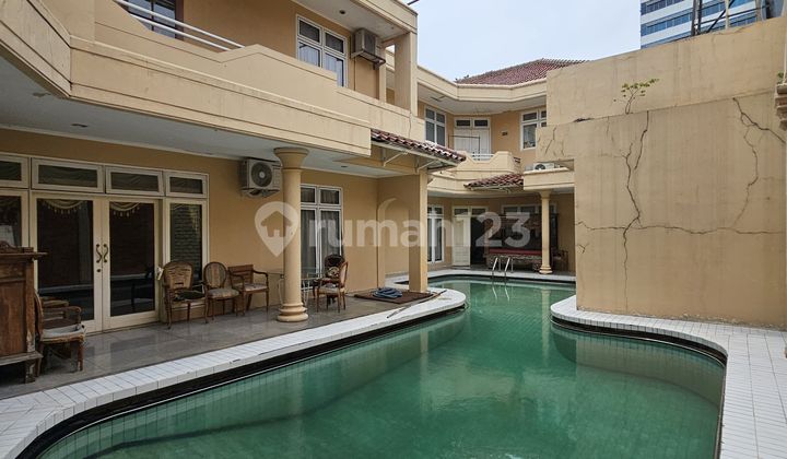 Dijual Rumah Prime Location Kebayoran Baru. Luas 1206m2 Dekat Senopati 2