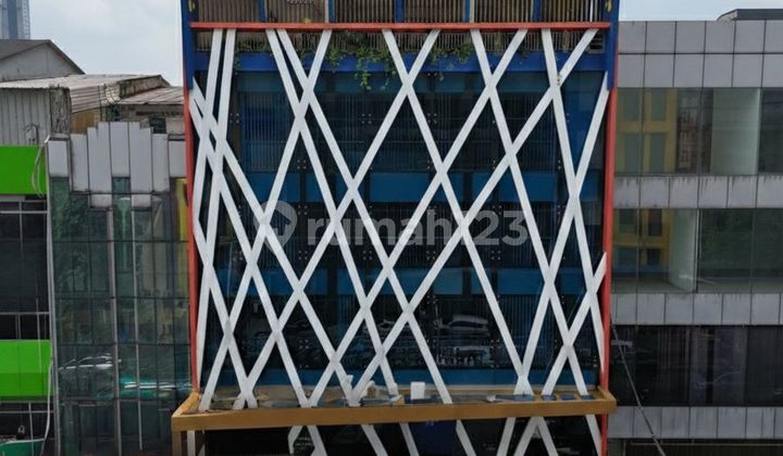 Dijual Office Building Jadi Apartemen Pribadi dan Kantor Pribadi di Kebayoran Baru. Komersil Arean Luas 408M 8 Lantai Rp. 75 M