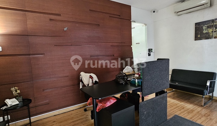 For Sale, Beautiful Ready-to-Use Shophouse in Wijaya Grand Center Office Complex. Land Area 76M2, 4 Floors, Rp 7.Co For Sale, Beautiful Ready-to-Use Shophouse in Wijaya Grand Center Office Complex. Land Area 76M2, 4 Floors, Rp 7.Co