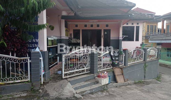 Rumah Induk Beserta Rumah Kos 1