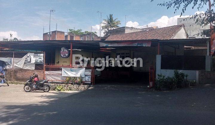 RUMAH BESERTA TEMPAT USAHA 1