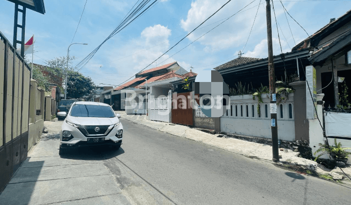 Rumah Selangkah dari Alun Alun Kota Batu 2