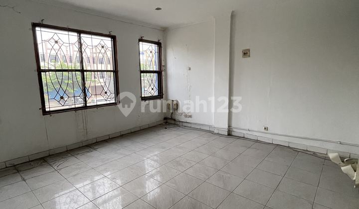 Ruko di Jalan Mahkota Mas, Cikokol Lt.160m2 SHM 3