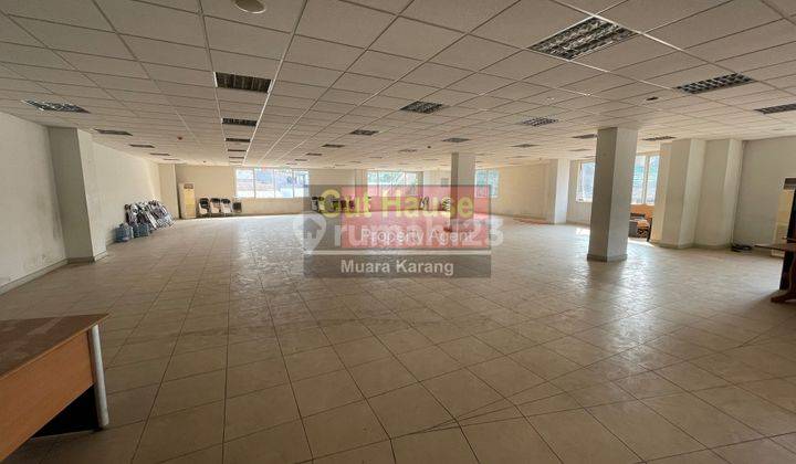 Gedung di Jalan Bendungan Hilir , Bendungan Hilir Lt.2626m2 3