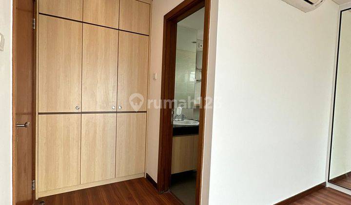 Apartement Green Bay Pluit 3 BR Semi Furnished Bagus 2