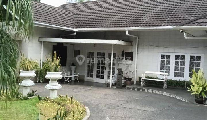 Rumah di Jl Pakubuwono Cocok Untuk Usaha 2