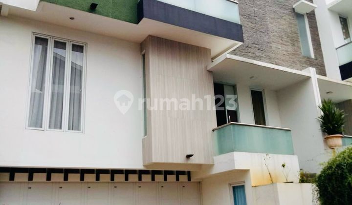  Rumah Type Minimalis 3 Lantai Siap Huni The East Pancoran 1