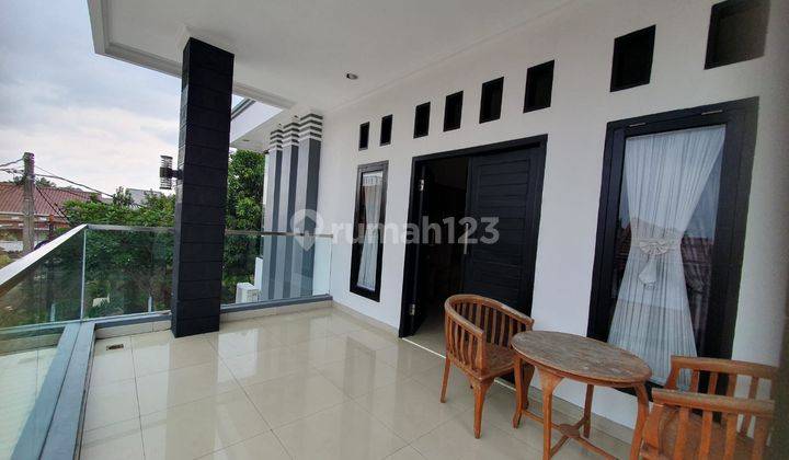 Rumah 2 Lantai Posisi Hook di Griya Pamulang Estate 2