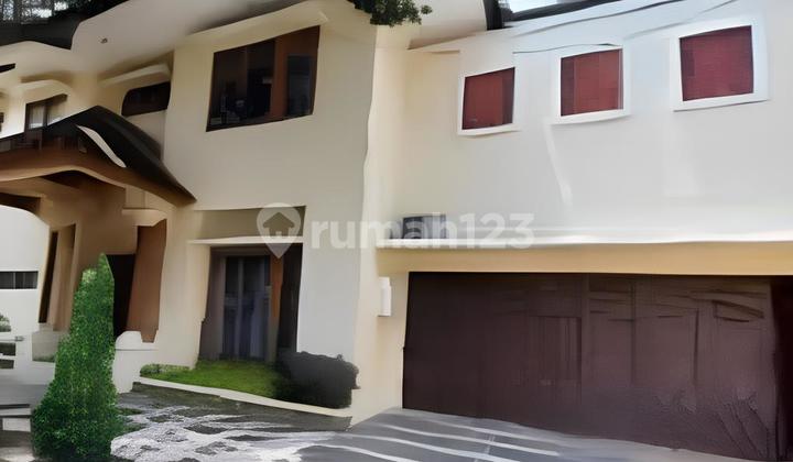 Rumah Bagus Luas 1200M Ada Swimming Pool di Pejaten Jakarta Selatan Rumah Bagus Luas 1200M Ada Swimming Pool di Pejaten Jakarta Selatan