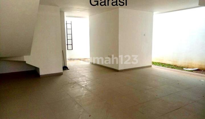  Rumah Type Minimalis 3 Lantai Siap Huni The East Pancoran 2