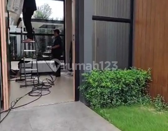 3-Story Shila Sawangan Luxe Mansor Type House 2