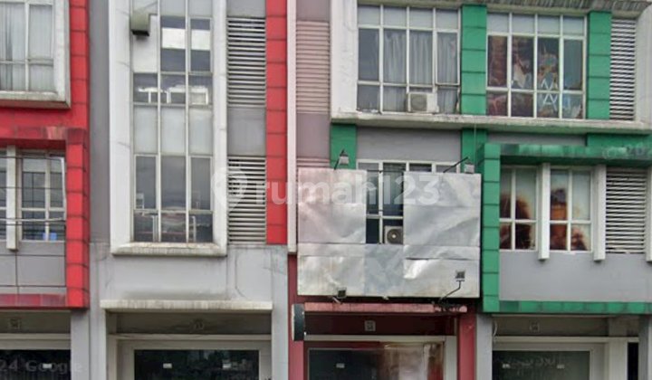3-Storey Shop House in a Strategic Location at Darwin Gading Serpong 1
